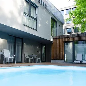 4 & 5 Salzburgo